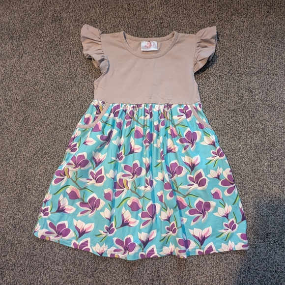 Charming Floral Kids Dress with Ruffle Sleeves - Picture 1 of 1